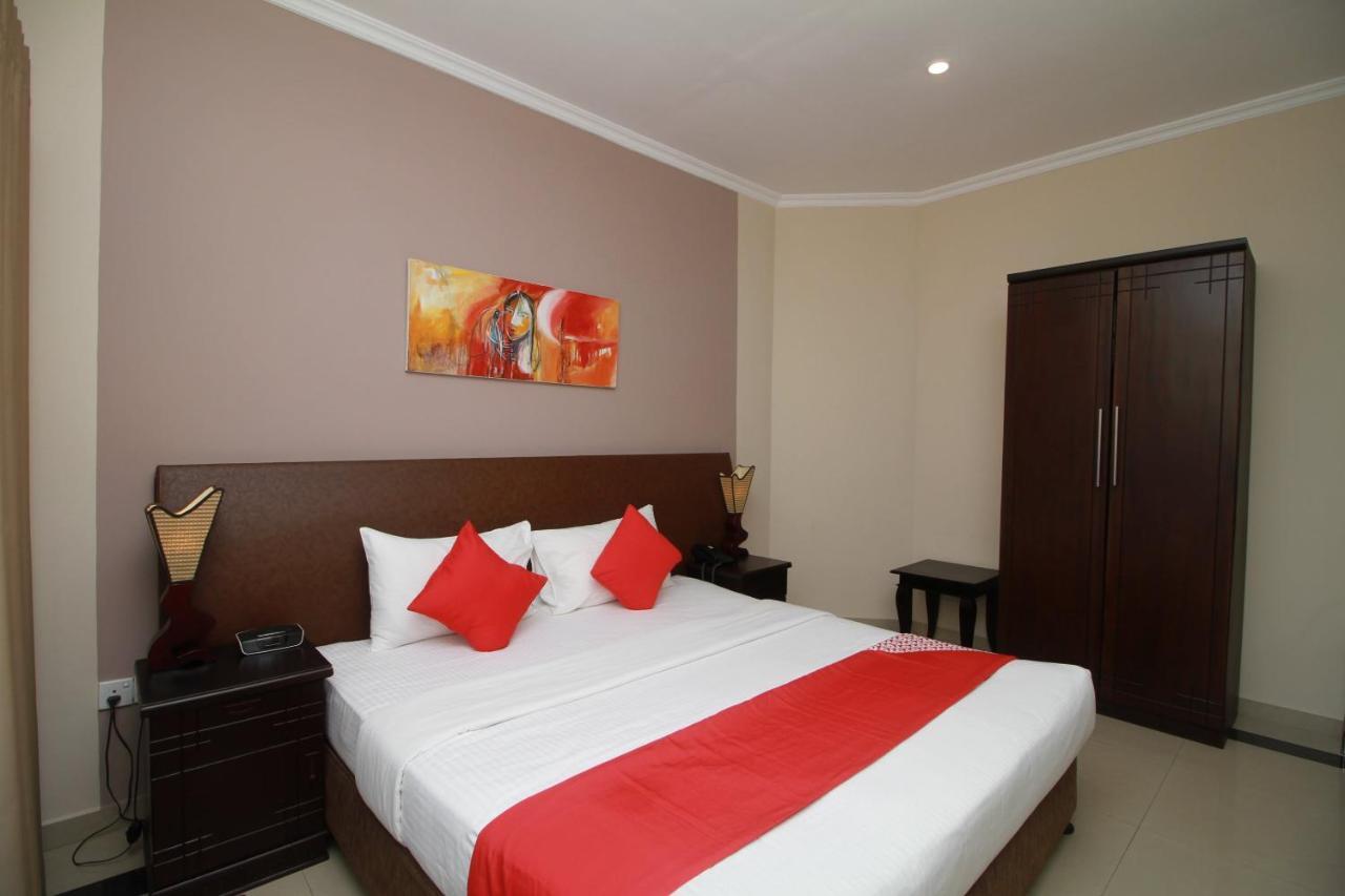 נגומבו Oyo 317 Choy'S Waterfront Residence מראה חיצוני תמונה