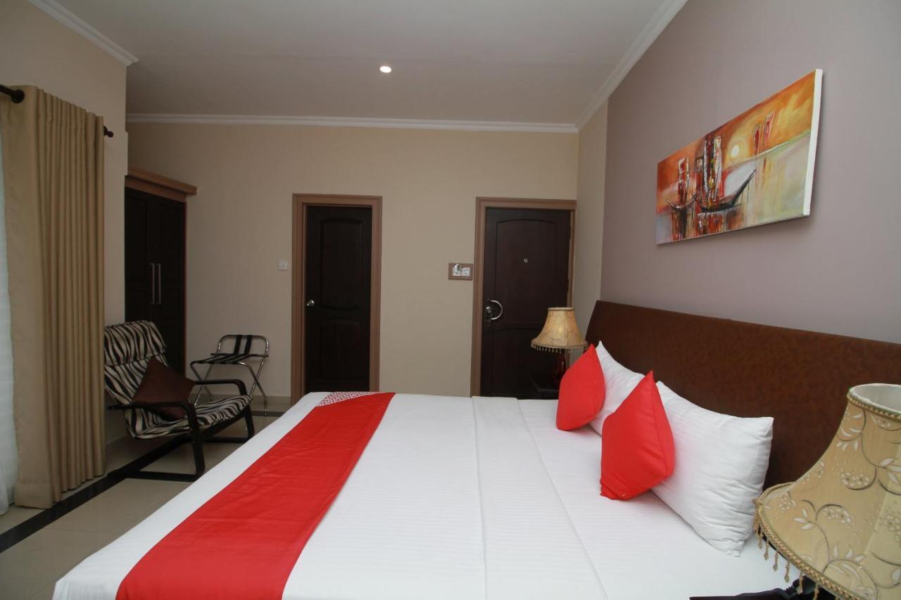 נגומבו Oyo 317 Choy'S Waterfront Residence מראה חיצוני תמונה